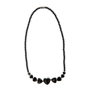 Black Hematite Heart Beaded Necklace With Screw Clasp Closure A43
